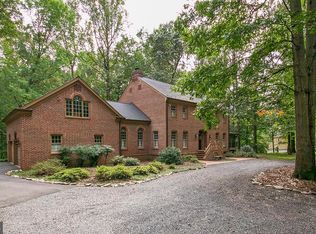 684 Springvale Rd, Great Falls, VA 22066