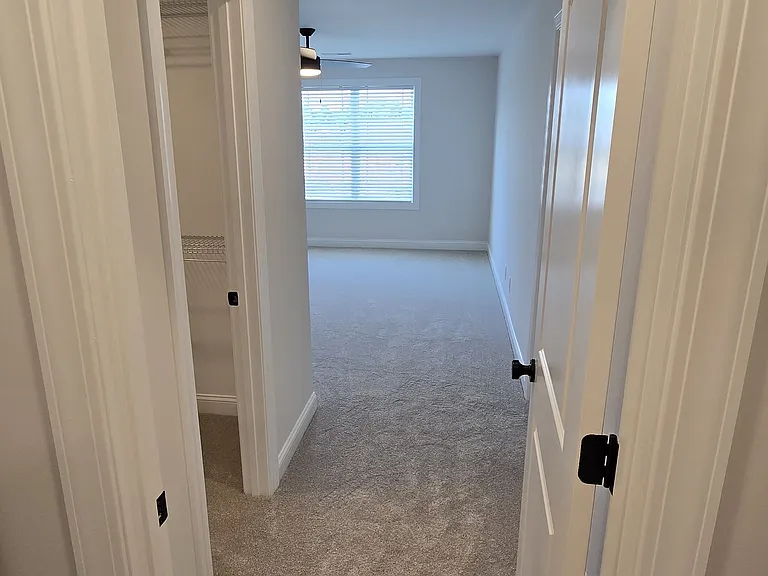 4301 Laurel Ridge Dr — Photo 40