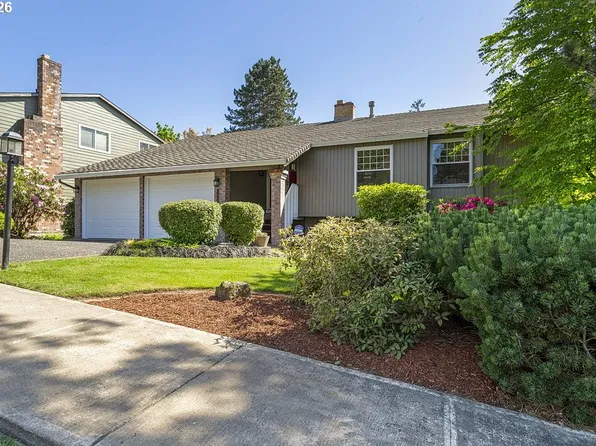 1962 SW 27th Dr, Gresham, OR 97080