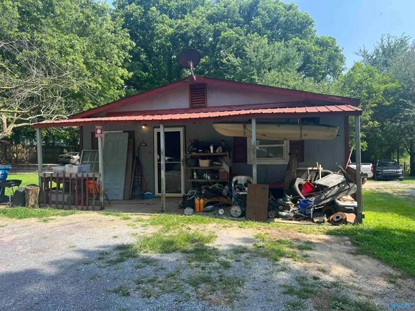 204 Tibbitt Cir, Boaz, AL 35957