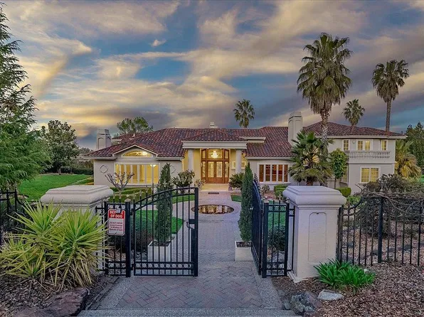 28635 Matadero Creek Ct, Los Altos Hills, CA 94022