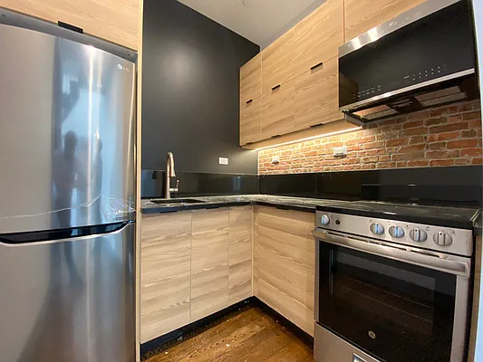 Rented by Lofts and Flats LLC | media 38