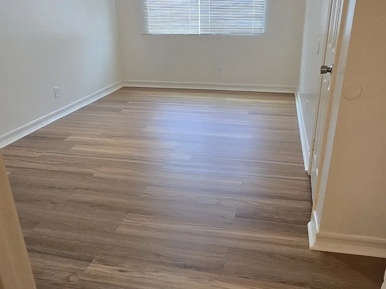 3732 E Live Oak St — Photo 7
