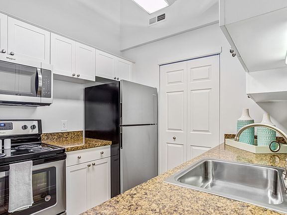 3rd image of 34350 Ryan Rd #293