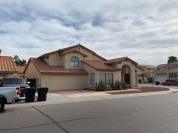 3rd image of 3523 N 108th Ave