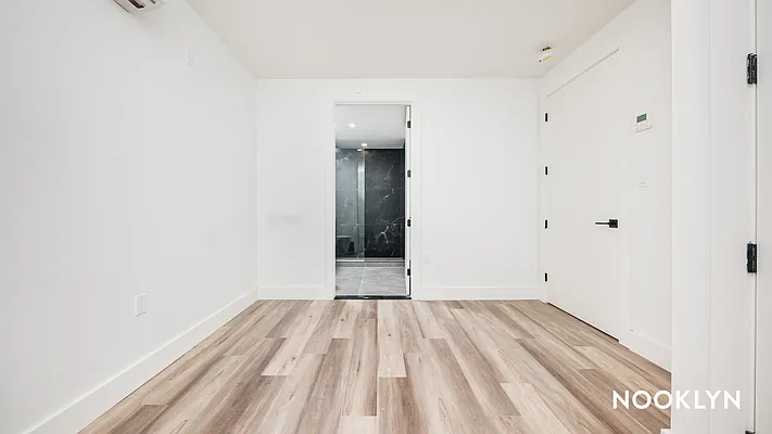 Rented by Nooklyn NYC LLC | media 32