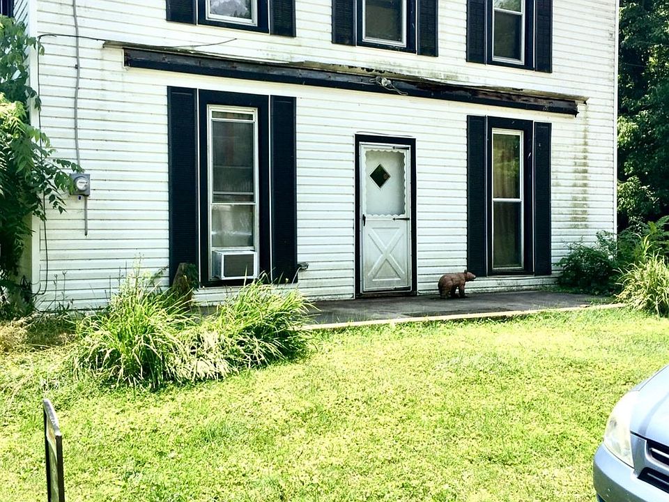 2nd image of 117 Maple Ave