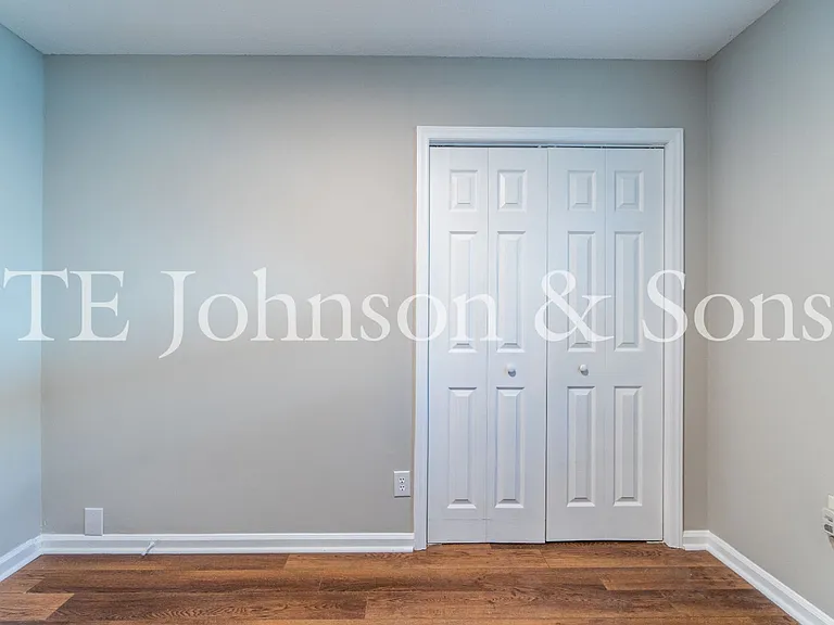 651 Summit St #A — Photo 16