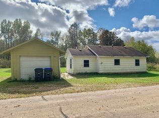W6081 Ash Cir, Shawano, WI 54166