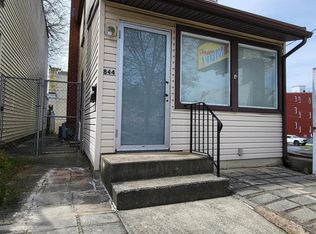 844 N 9th St, Reading, PA 19604