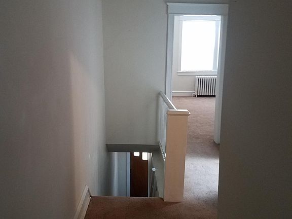 5th image of 3448 Ryan Ave