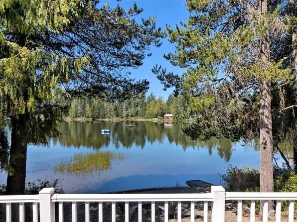 1091 E Trails End Drive, Belfair, WA 98528