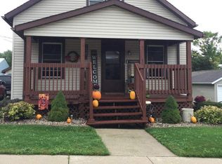 327 S Liberty St, Valders, WI 54245