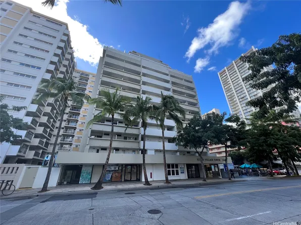 2463 Kuhio Ave APT 405, Honolulu, HI 96815
