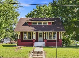 429 Greenwich St, Belvidere, NJ 07823