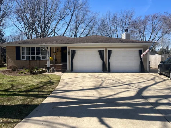1317 Carol Ln, Naperville, IL 60565