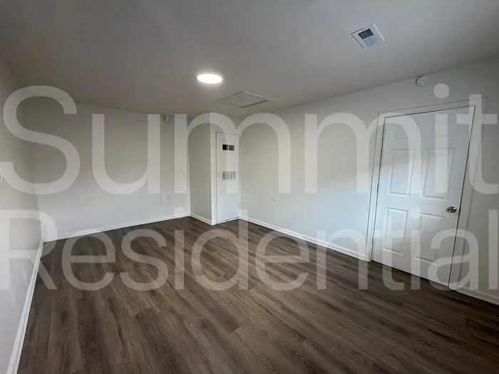 327 Laclede St #B — Photo 13