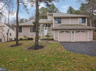 1 Cresthill Ct, Voorhees, NJ 08043