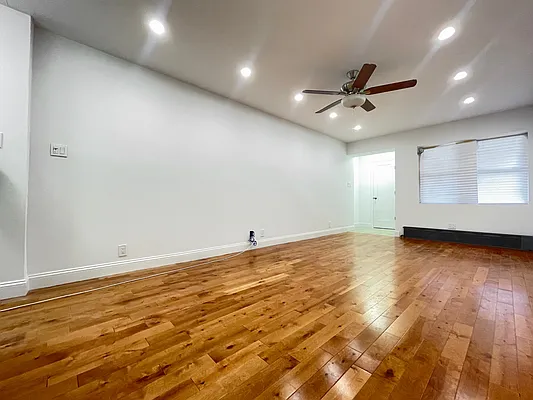 Rented by Native Real Estate LLC | media 10