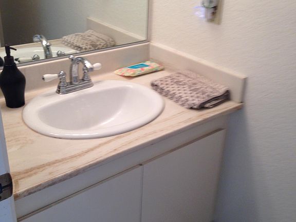 2 1/2 Updated Bathrooms with Tile