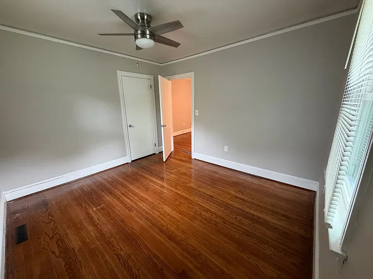 102 Winthrop Ave — Photo 9
