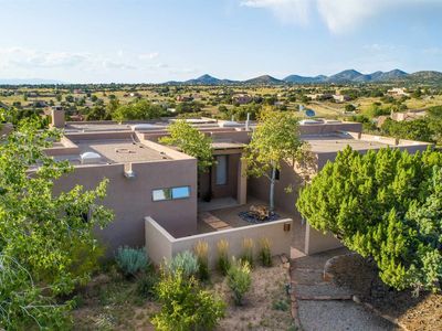 65 Camino Acote, Santa Fe, NM, 87508