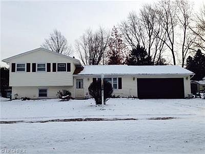 1st image of 957 Roberts St