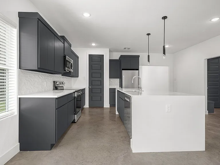 3010 Alpha Wolf Ct — Photo 9