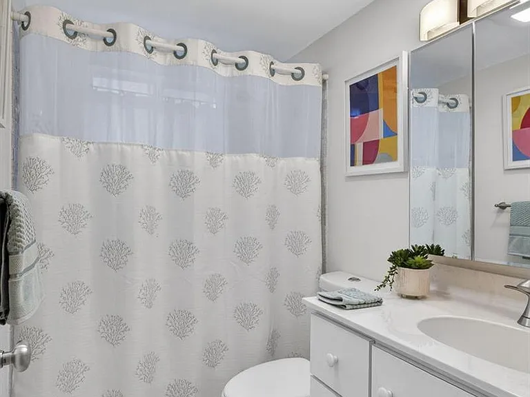 3402 Cynthia Ln #201 — Photo 25