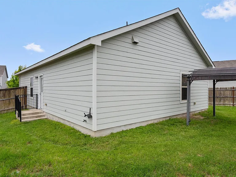 791 Circle Way — Photo 35