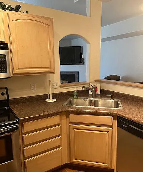 4147 Outlook Blvd #G — Photo 16