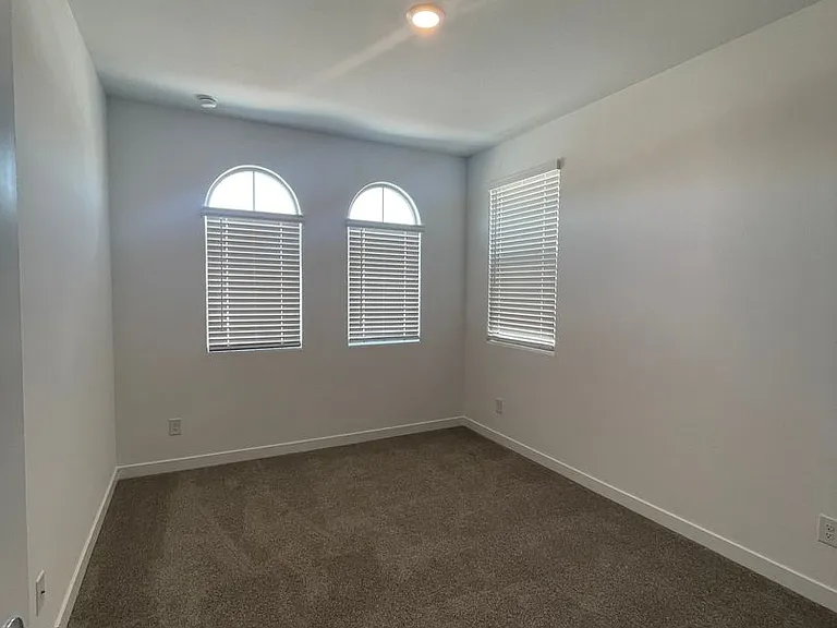 9343 W Glenrosa Ave — Photo 6