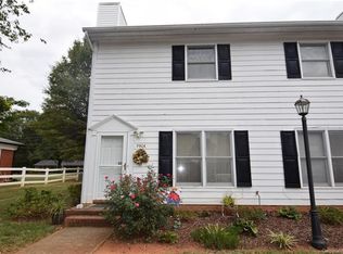 5906 Crape Myrtle Ln, Charlotte, NC 28216