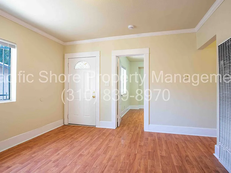 1411 Fedora Apartments — Photo 1