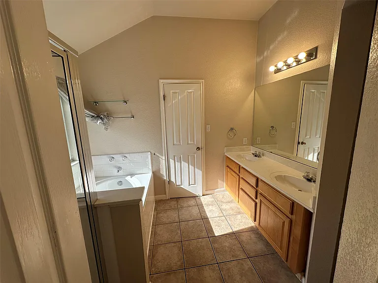 9212 Sommerland Way — Photo 13