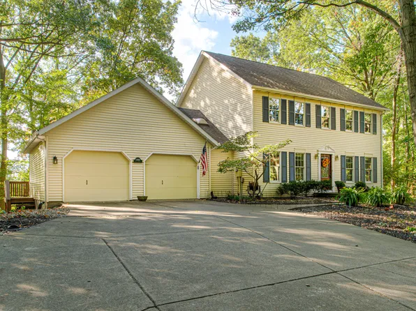 1308 Castle Dr, Lafayette, IN 47905