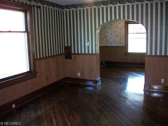 5th image of 732 N Dawson St