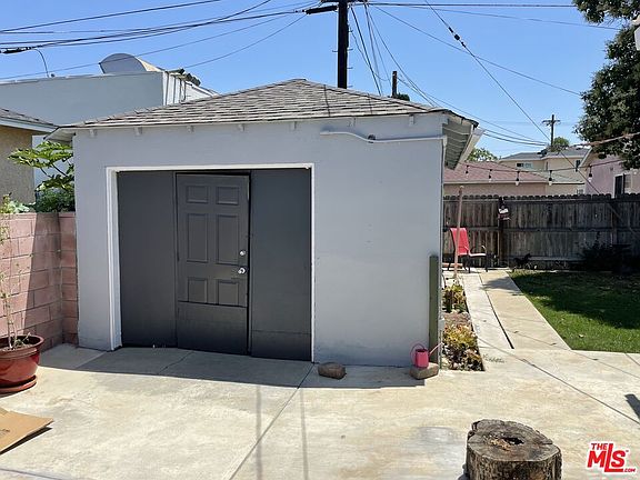 5th image of 22918 Doble Ave