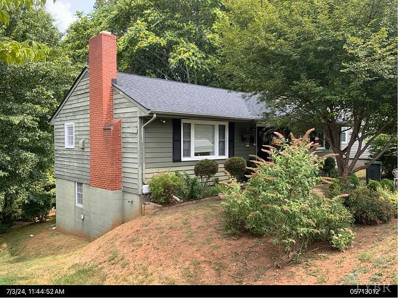 1st image of 4625 Greenwood Dr