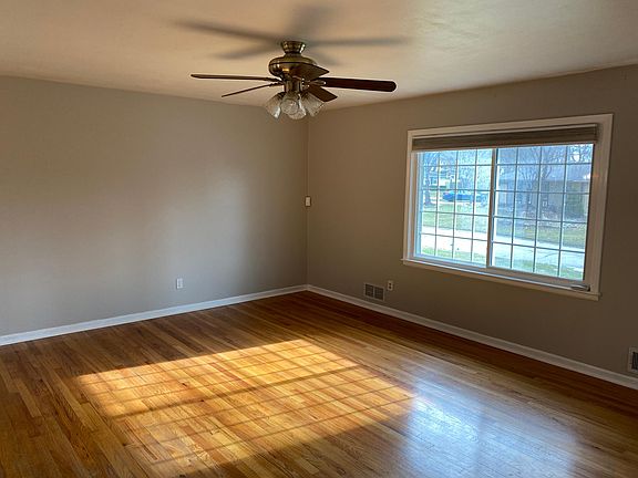 Living Room - view from stairs