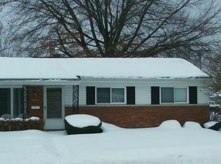22500 Gordon Rd, Saint Clair Shores, MI 48081