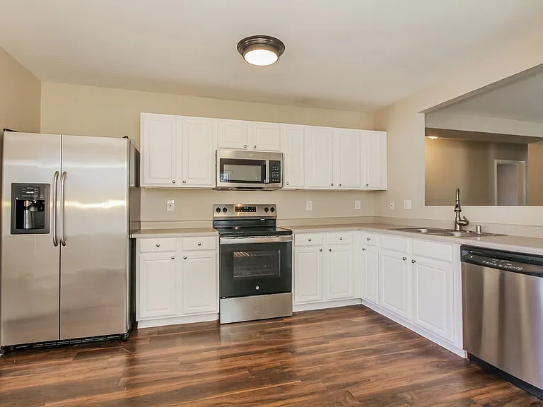 2299 E Peach Tree Dr — Photo 7
