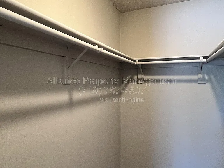 2458 E Willamette Ave — Photo 22