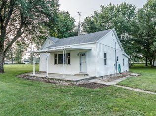 3278 Stotler St, Humboldt, IL 61931