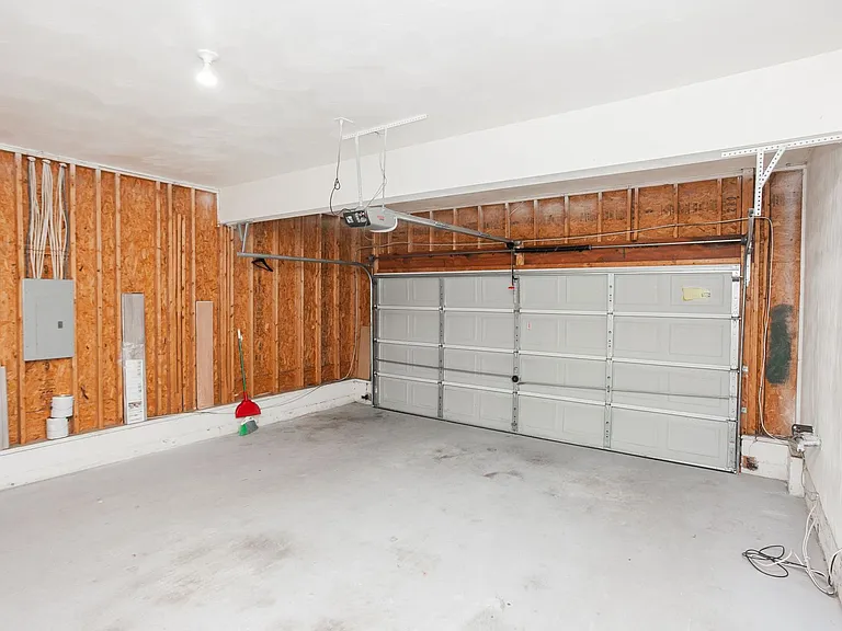 5908 Eagle Point — Photo 6