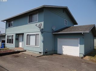 444 S 21st St, Reedsport, OR 97467