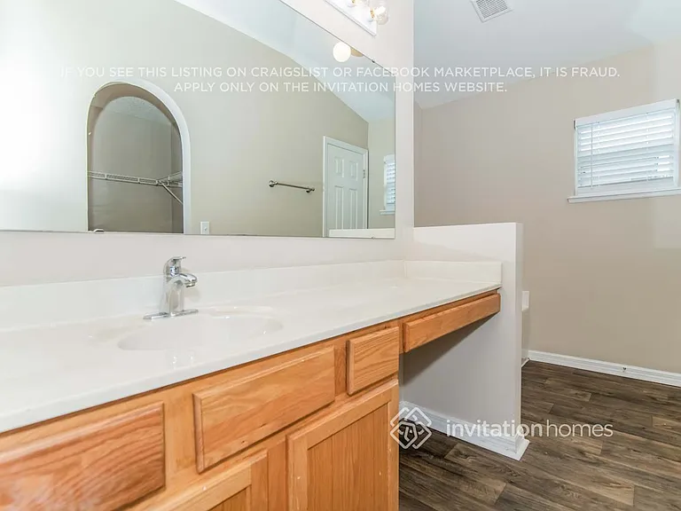 9739 Watershed Ct — Photo 15