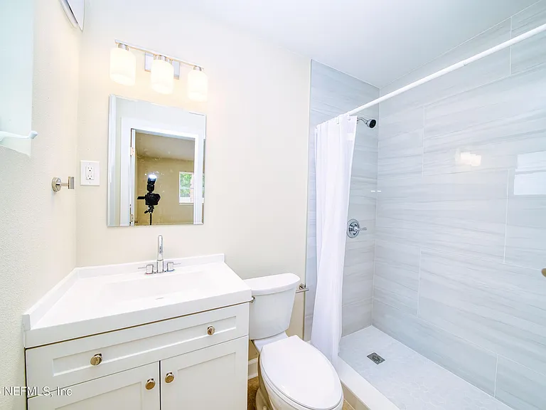 2517 Palm Ave — Photo 14