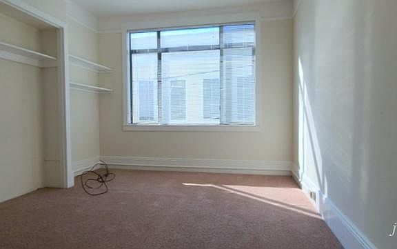 5th image of 138 Clinton Park #B