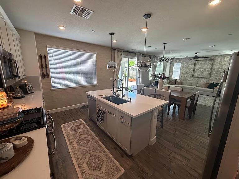 5072 Ashbrook St — Photo 11